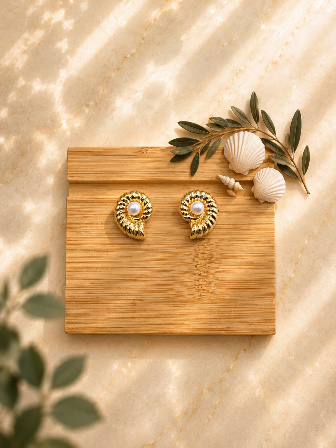 Golden Shell Pearl Earrings