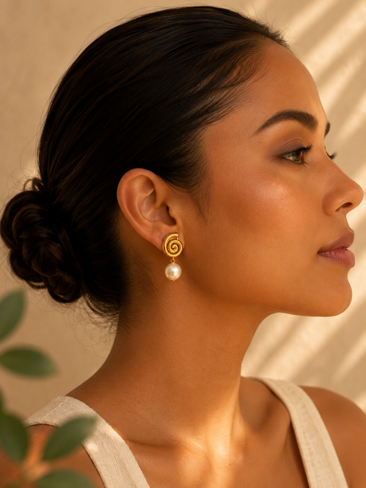 Aphrodite Pearl Earrings