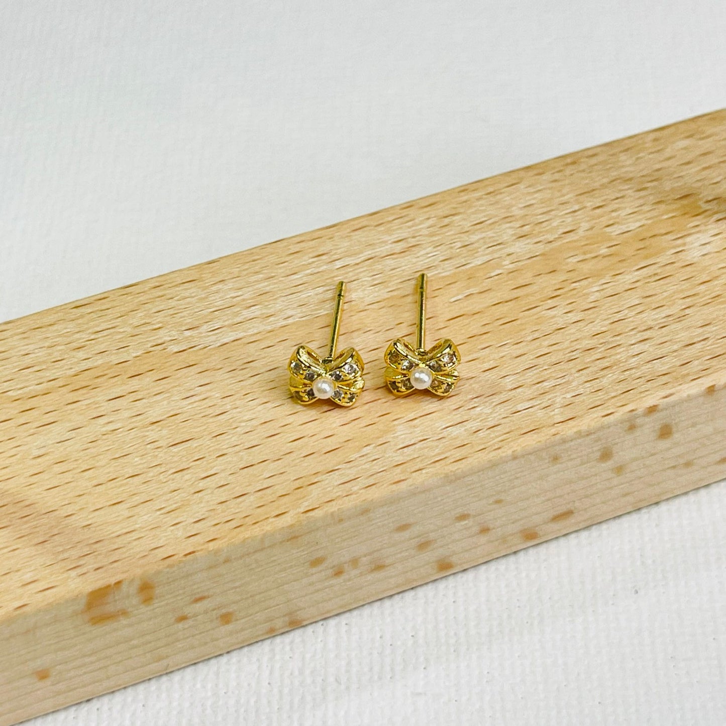 Lola Stud Earrings